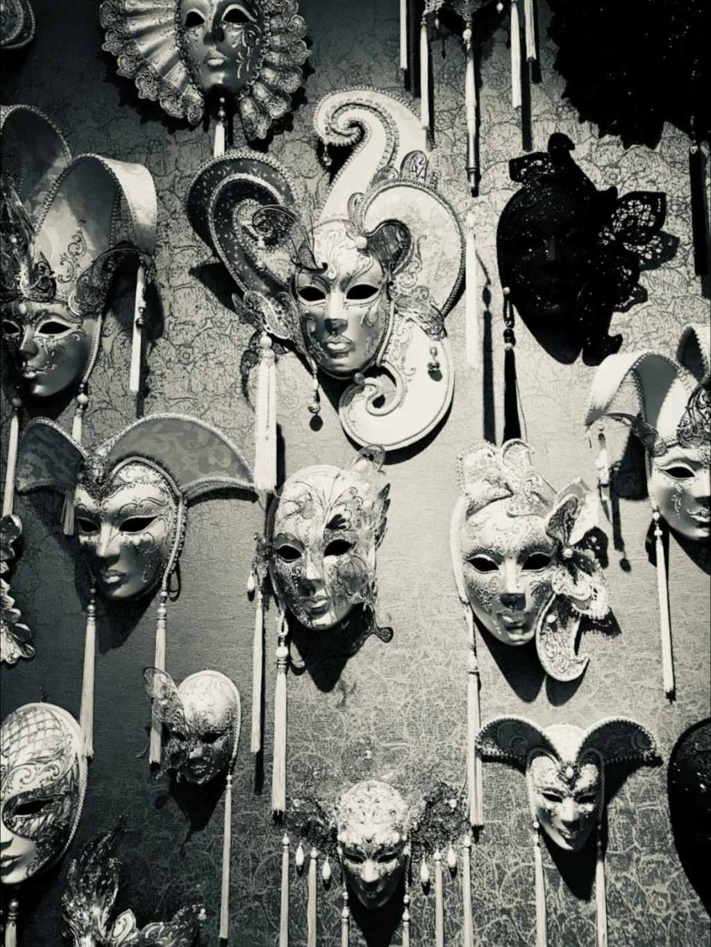 Влиянието на различните маски върху човешкия живот
